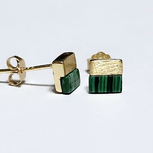 Malachite square stud Silver Earrings - Picture 5 of 8